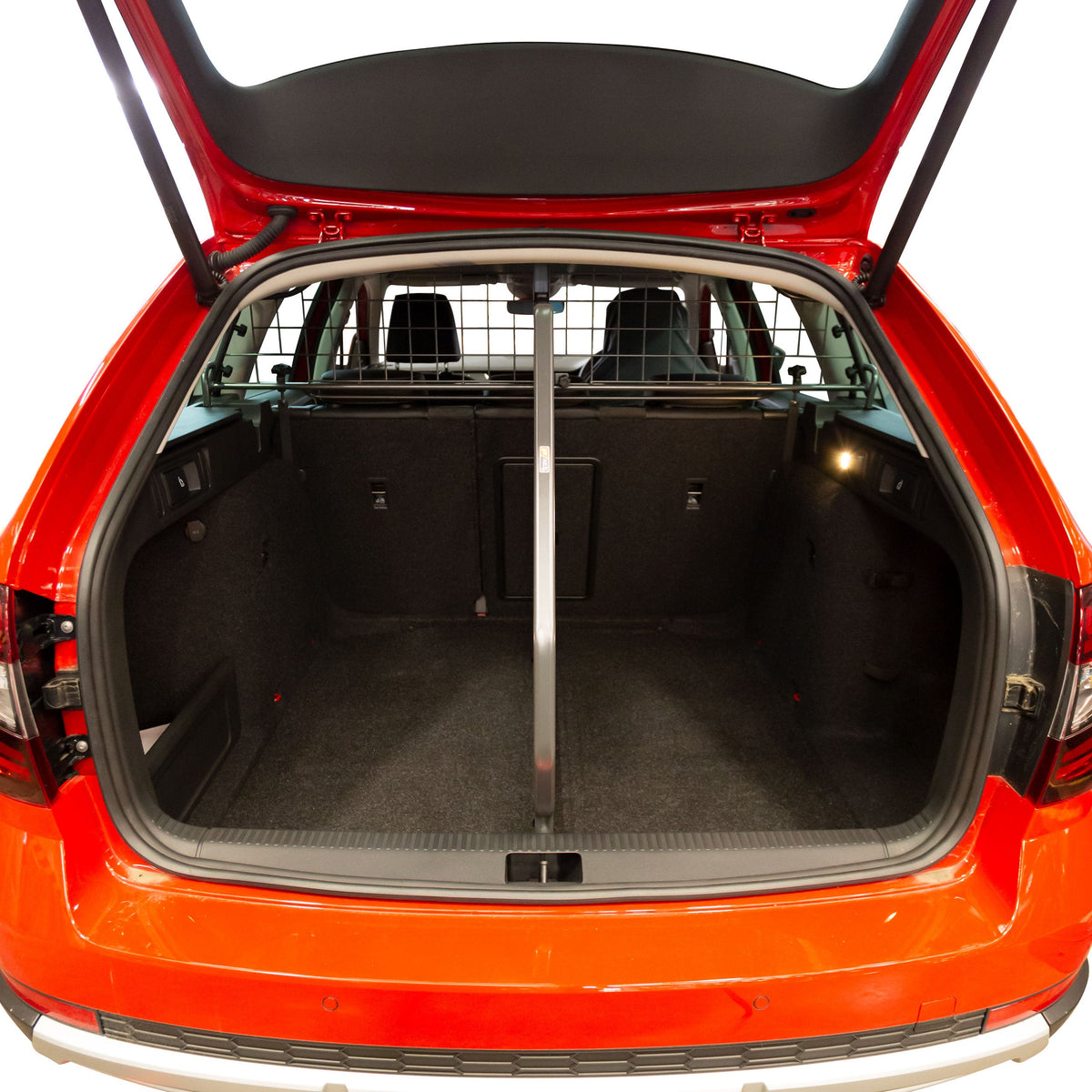 Travall Dog Boot Divider for Skoda Octavia Estate (2017-2020)